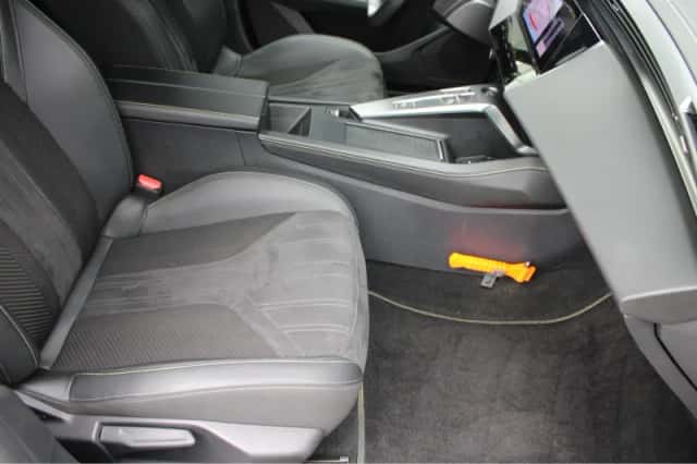 Peugeot 308 (2023) thumbnail 5