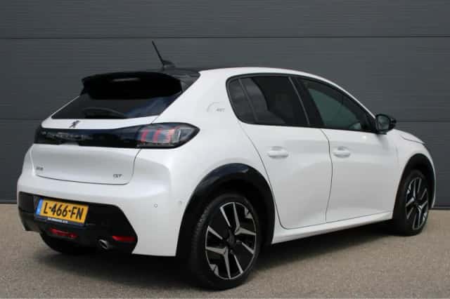 Peugeot 208 (2021) thumbnail 2