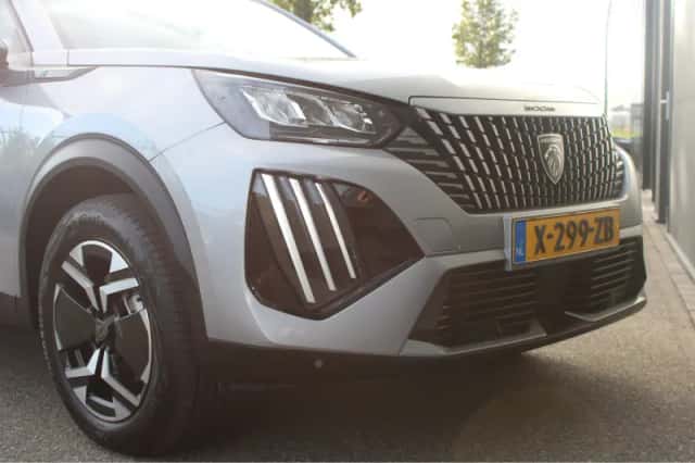 Peugeot e-2008 (2024) thumbnail 6