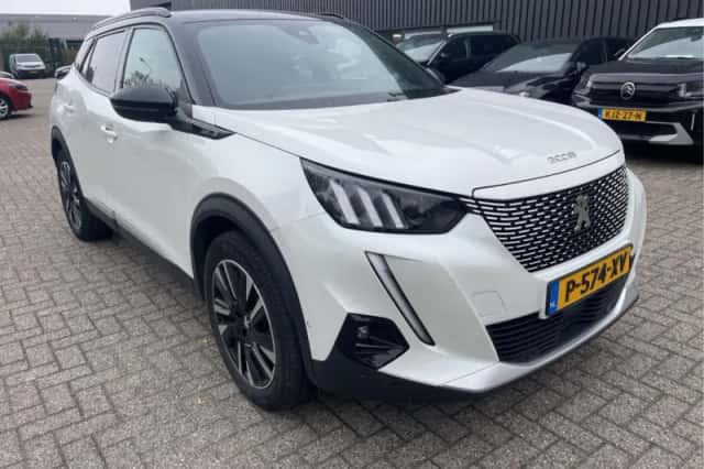 Peugeot e-2008 (2022) thumbnail 2