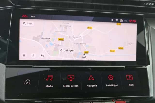 Peugeot 308 (2023) thumbnail 6