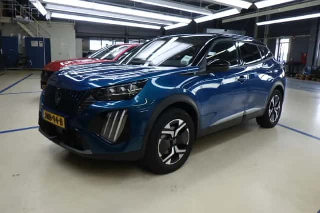 Peugeot e-2008 (2025) thumbnail 1