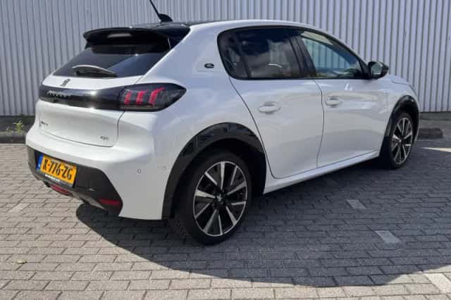 Peugeot e-208 (2021) thumbnail 5