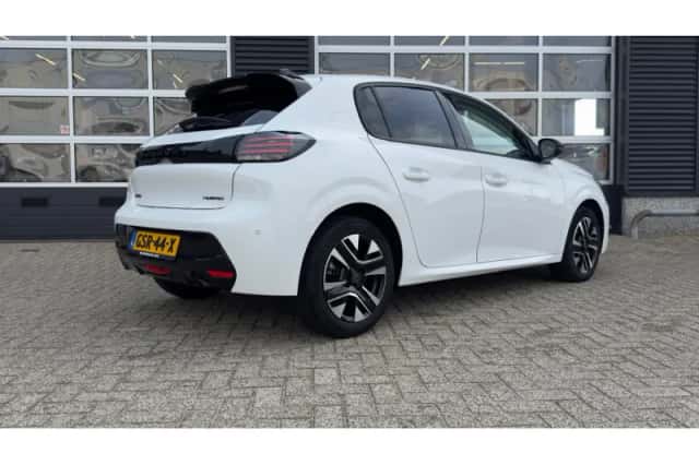 Peugeot 208 (2024) thumbnail 4