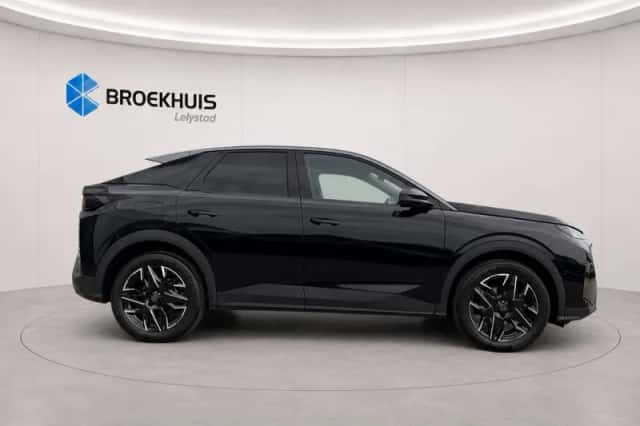 Peugeot 3008 (2025) thumbnail 3