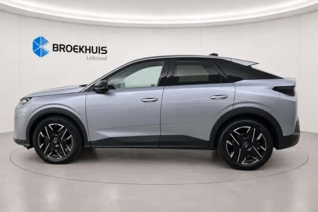 Peugeot 3008 (2025) thumbnail 2