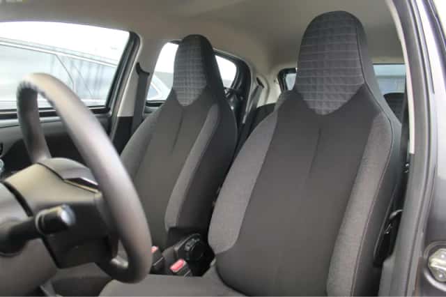 Peugeot 108 (2022) thumbnail 2