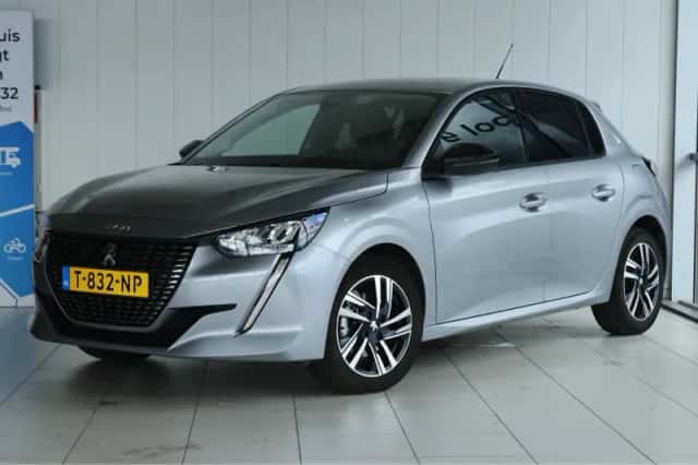 Peugeot 208 (2023) thumbnail 1