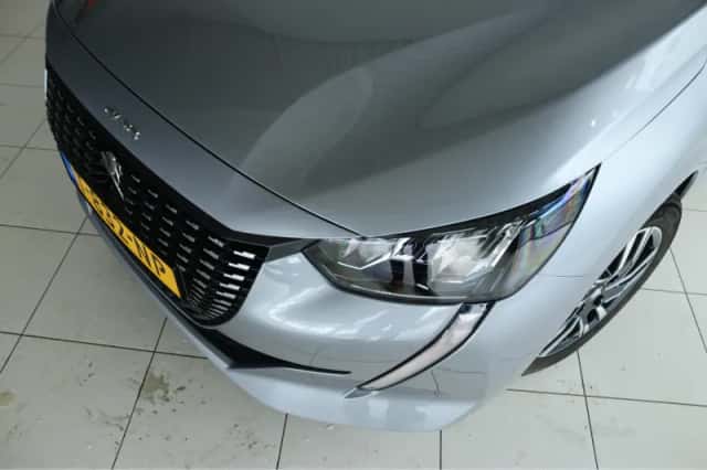 Peugeot 208 (2023) thumbnail 6