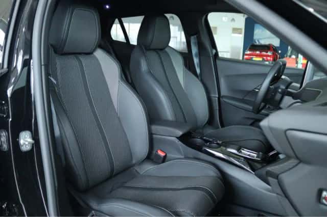 Peugeot 2008 (2026) thumbnail 3