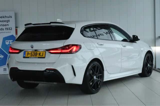 BMW 1-Serie (2022) thumbnail 2