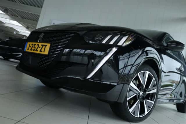 Peugeot 208 (2020) thumbnail 5