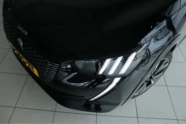 Peugeot 208 (2020) thumbnail 6