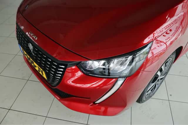Peugeot 208 (2022) thumbnail 6