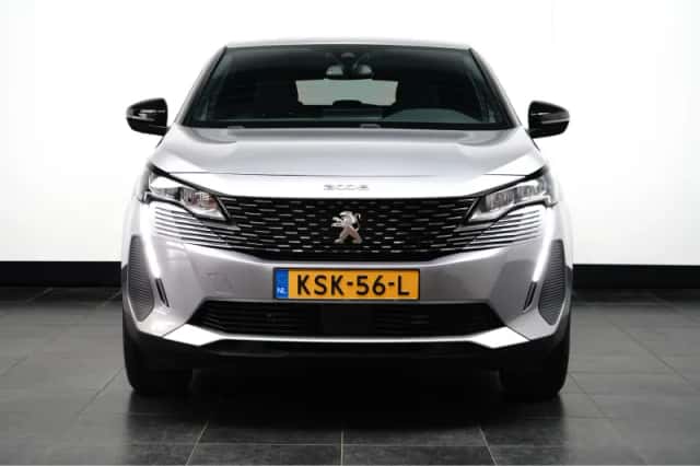 Peugeot 3008 (2024) thumbnail 2