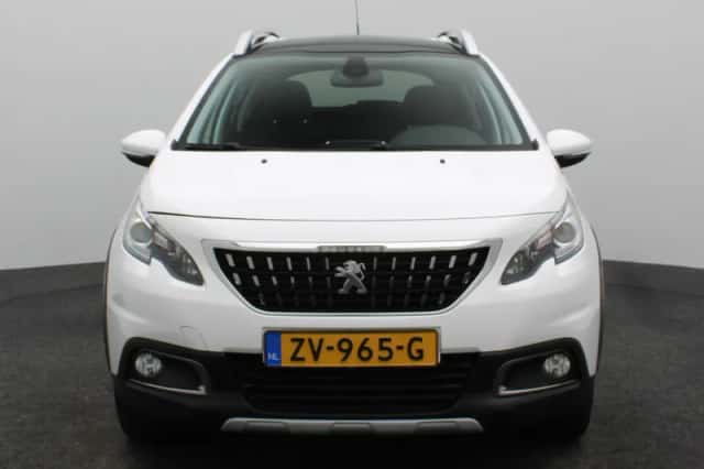 Peugeot 2008 (2018) thumbnail 5