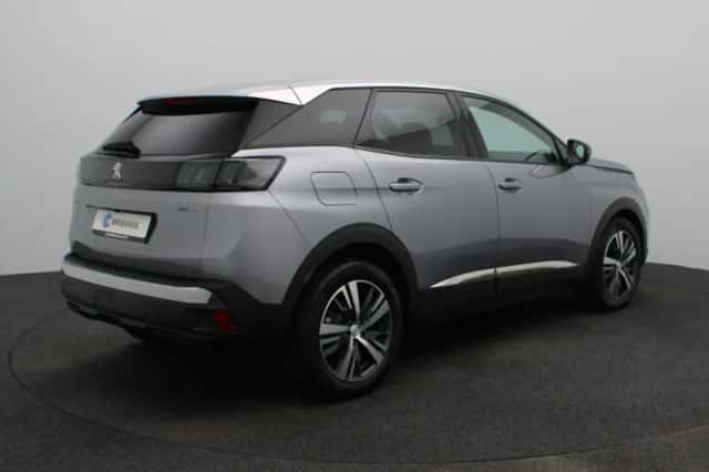 Peugeot 3008 (2024) thumbnail 2