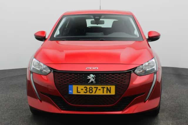 Peugeot e-208 (2021) thumbnail 5