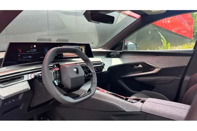 Peugeot 3008 (2026) thumbnail 2