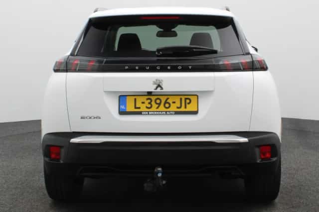 Peugeot 2008 (2021) thumbnail 6