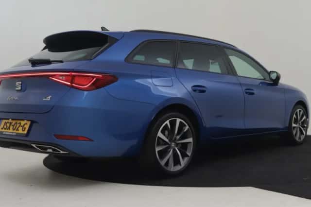 SEAT Leon Sportstourer (2026) thumbnail 2