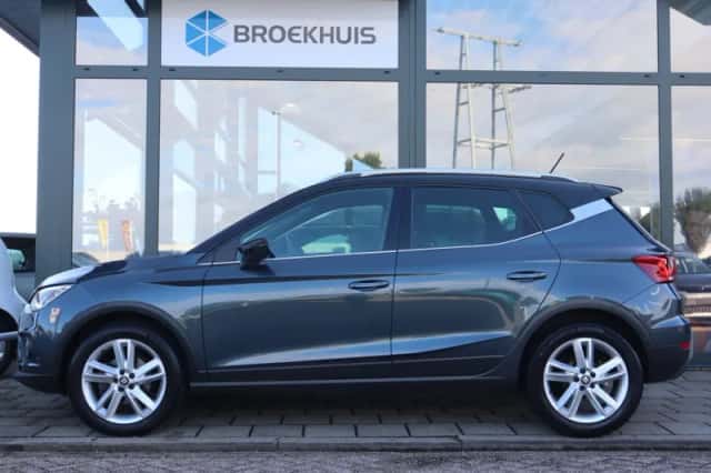 SEAT Arona (2021) thumbnail 2