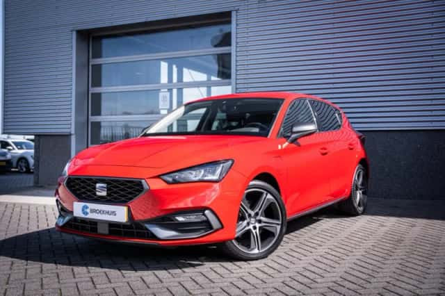 SEAT Leon (2022) thumbnail 1