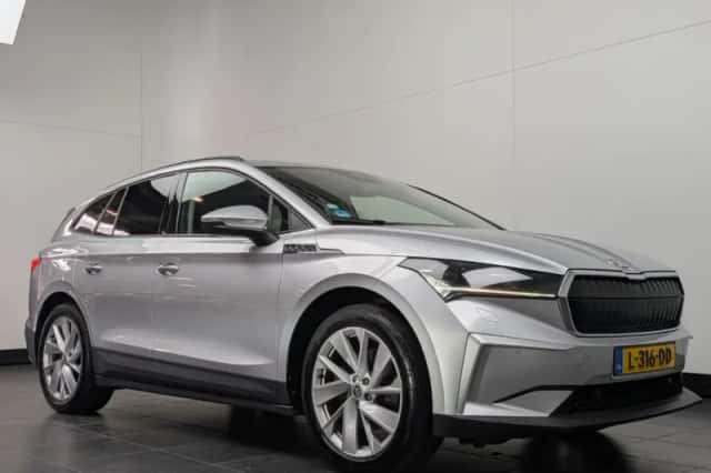 Škoda Enyaq (2021) thumbnail 3