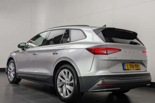 Škoda Enyaq (2021) thumbnail 4