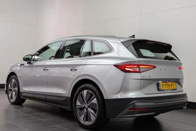 Škoda Enyaq (2022) thumbnail 3