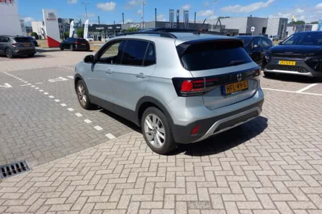 Volkswagen T-Cross (2025) thumbnail 2
