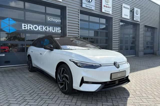 Volkswagen ID.7 (2026) thumbnail 4