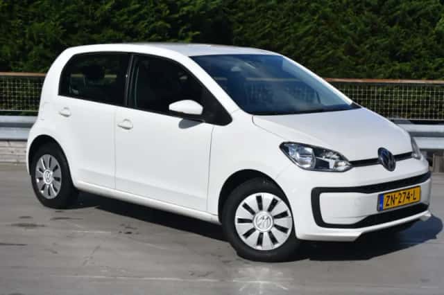 Volkswagen Up! (2019) thumbnail 2