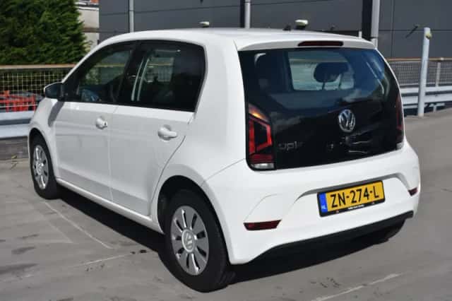 Volkswagen Up! (2019) thumbnail 3