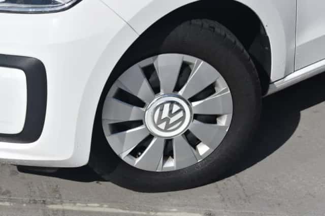 Volkswagen Up! (2019) thumbnail 6