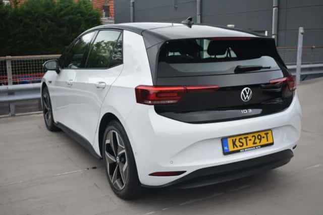 Volkswagen ID.3 (2023) thumbnail 3