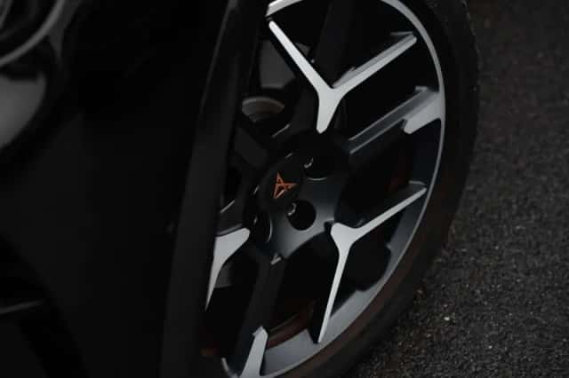 CUPRA Formentor (2025) thumbnail 5