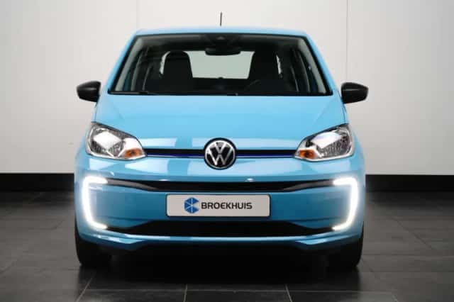 Volkswagen E-Up! (2022) thumbnail 2