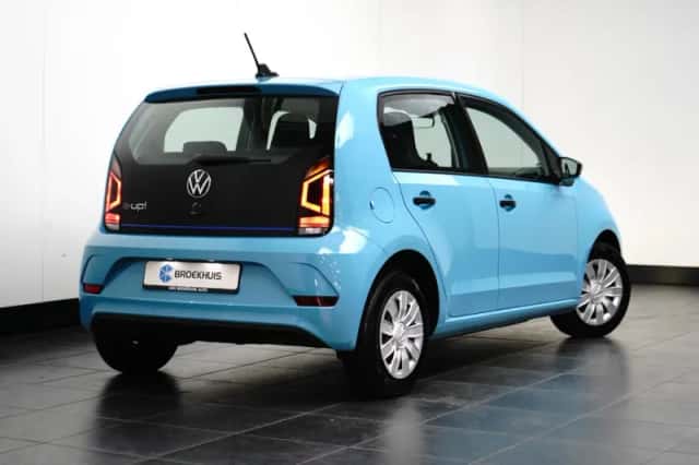 Volkswagen E-Up! (2022) thumbnail 4