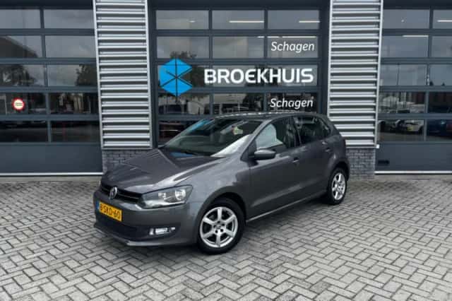 Volkswagen Polo (2013) thumbnail 1