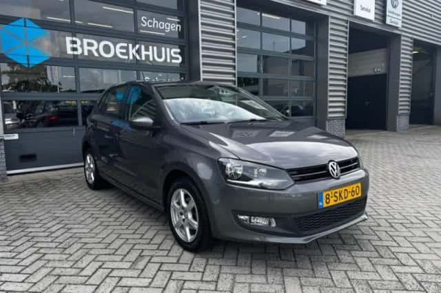 Volkswagen Polo (2013) thumbnail 4