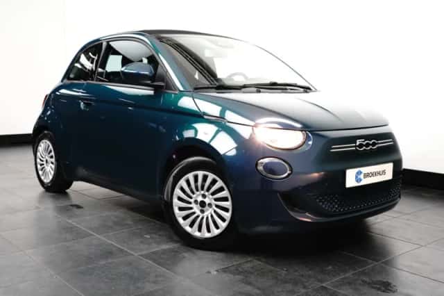 Fiat 500e (2023) thumbnail 3