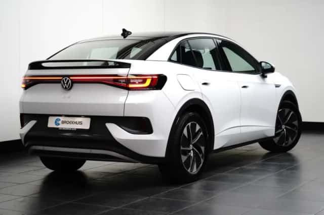 Volkswagen ID.5 (2023) thumbnail 4