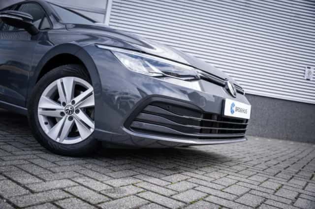 Volkswagen Golf (2020) thumbnail 4