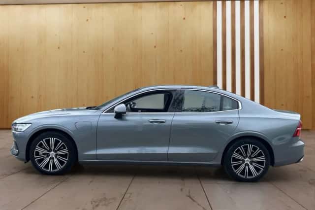 Volvo S60 (2021) thumbnail 4