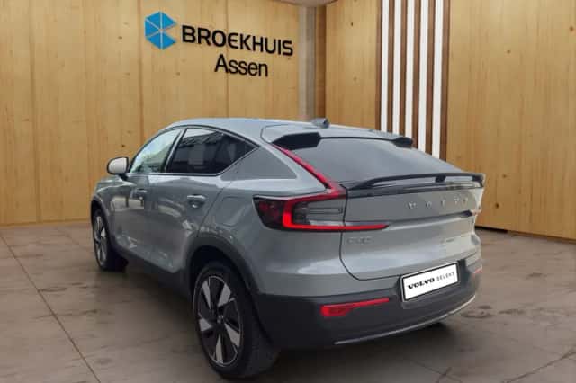 Volvo C40 (2024) thumbnail 4