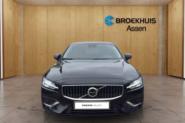Volvo S60 (2024) thumbnail 2