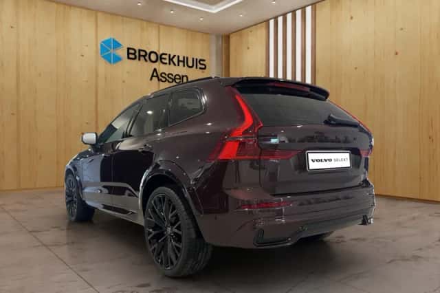 Volvo XC60 (2025) thumbnail 3