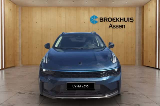 Lynk & Co 01 (2024) thumbnail 2