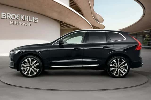 Volvo XC60 (2024) thumbnail 2
